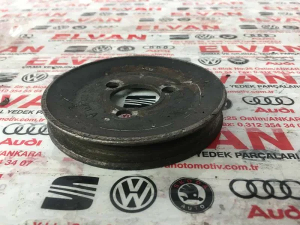 027121031A | Devirdaim Pompası Kasnağı | VW Golf, Jetta, Passat, Scirocco - Seat Toledo VAG