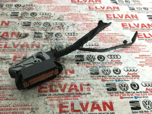 6Q0973038A | Skoda Rapid ABS Soketi VAG