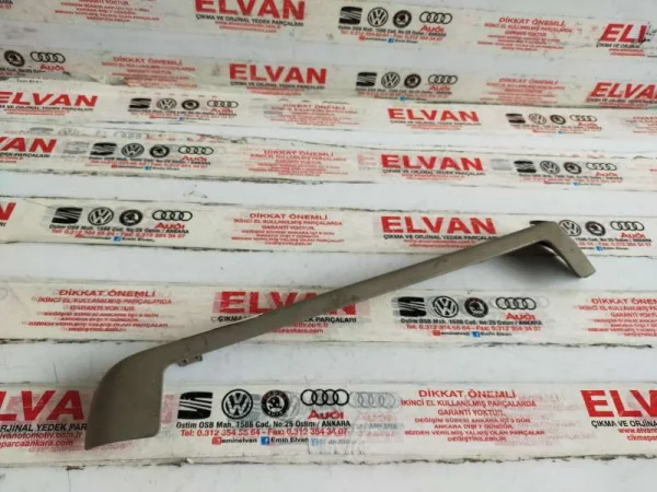 1J0881347B | Koltuk Ray Kapağı | VW Passat - Skoda Octavia VAG