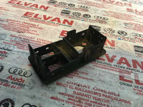 7D0959539 | Elektrikli Cam Düğmesi VAG