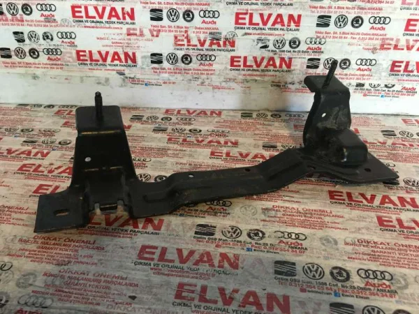 7E0819565A | VW Transporter Webasto Bağlantı Ayağı VAG