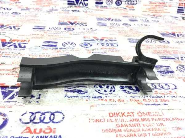 06K133689B | Yakıt Borusu Sabitleme Klipsi | Audi A4, A5, Q5 VAG