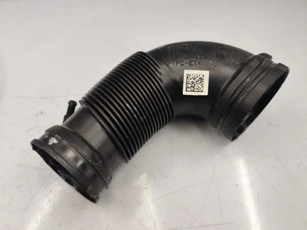 06L129629 | Audi A4 Hava Filtre Hortumu