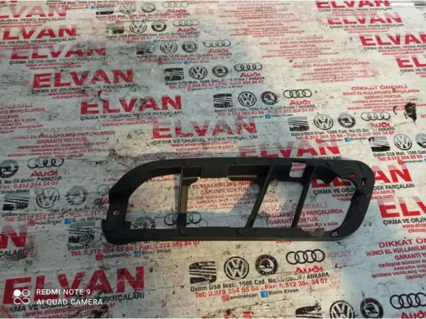 3C8837197 | VW Passat Sol Dış Kapı Kolu Bağlantı Braketi VAG