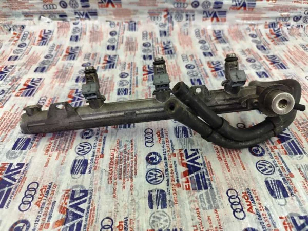 030133723L | VW Golf Yakıt Borusu