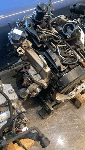  Caravelle T5 2.0 TDI CAA Dizel Sıfır Motor VOLKSWAGEN