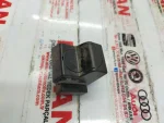 6Y0827240 | Skoda Octavia Bagaj Kapağı Takozu - 2