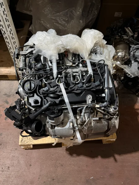 Audi A5 2.0 TDI CNH Dizel Sıfır Sandık Motor Audi