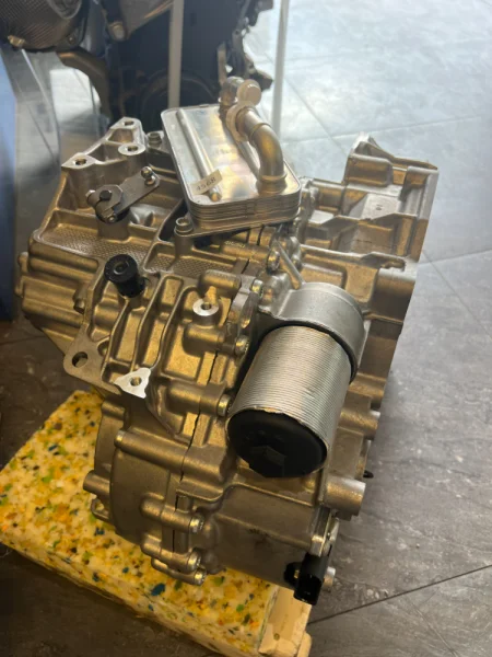 URZ Kodlu Sıfır 1.5 TSI Otomatik Şanzıman DPC Motor Audi