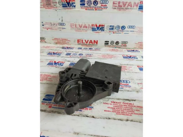 1T0959702S | Ön Sağ Cam Motoru | VW Caddy, Touran - Skoda Octavia VAG