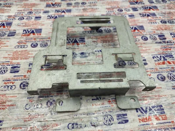 1T0906216L | VW Touran Motor Beyni Tutucusu VAG