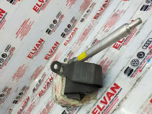 4B0857706D | Audi A6 Ön Sağ Emniyet Kemeri VAG