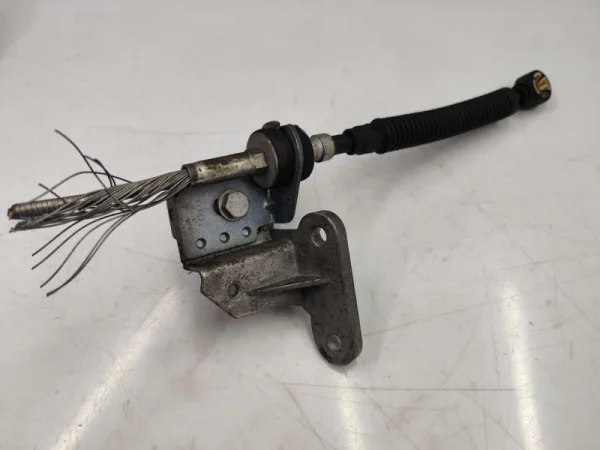 4B0713125D | Vites Halat Braketi | Audi A4, A6 VAG