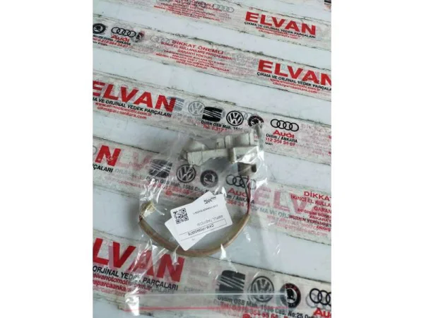 1P0945257E | Seat Leon Arka Lamba Duy Tablası VAG
