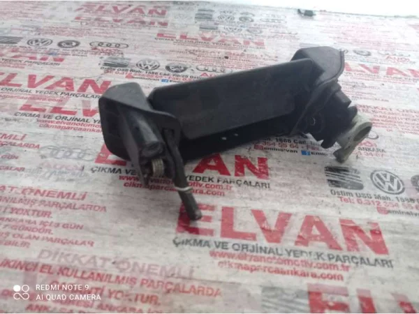 7D0843704 | Orta Kapı Dış Açma Kolu Sağ VAG