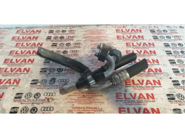8D0260759D | Klima Kompresör Ayağı | VW Passat - Audi A4 - Skoda Superb VAG