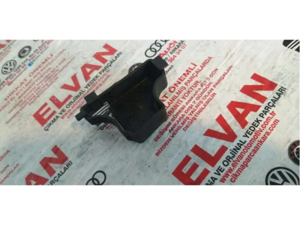 06B115455 | Yağ Filtresi Kapağı | VW Passat - Audi A4, A6 VAG