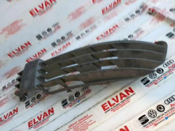 3B0853665H | VW Passat Sol Sis Farı Kapağı VAG
