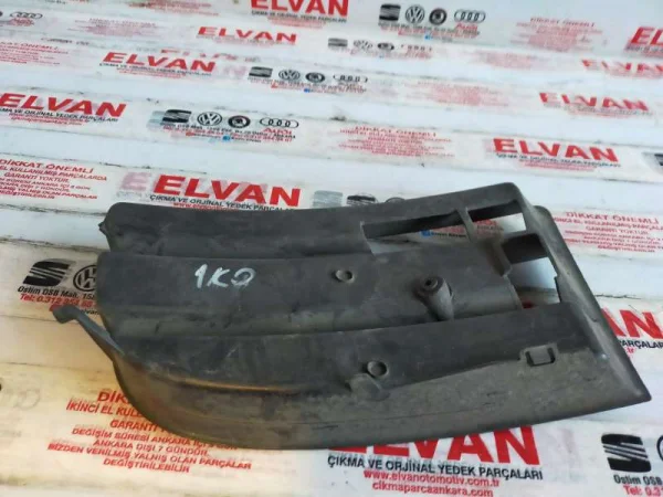 1K0853666A | VW Golf Sağ Ön Tampon Sis Bakaliti VAG