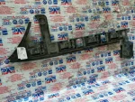 3C5807393 | Arka Tampon Sol Braketi - 1