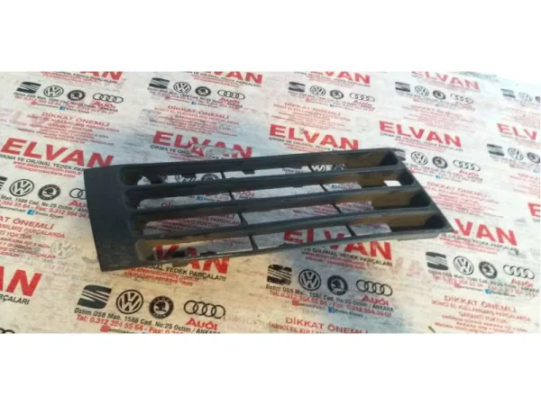 8D0807346AA | Audi A4 Sağ Ön Tampon Panjuru VAG