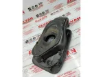 8U0809906C | Yakıt Depo Kapağı Yuvası | Audi Q3, RS Q3 - 1