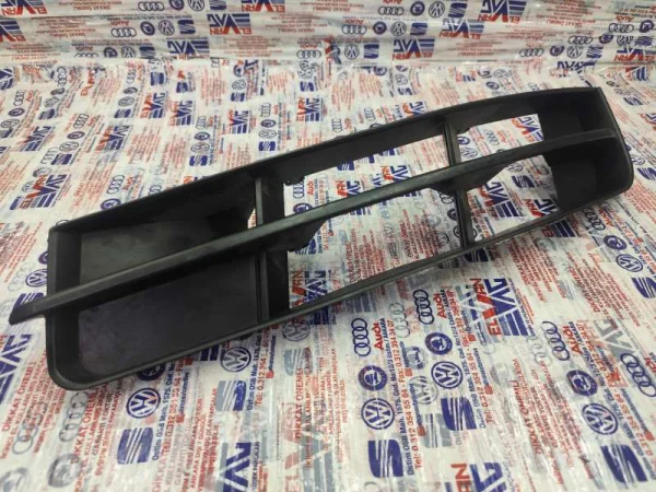 4L0807681B | Audi Q7 Sol Sis Far Çerçevesi VAG