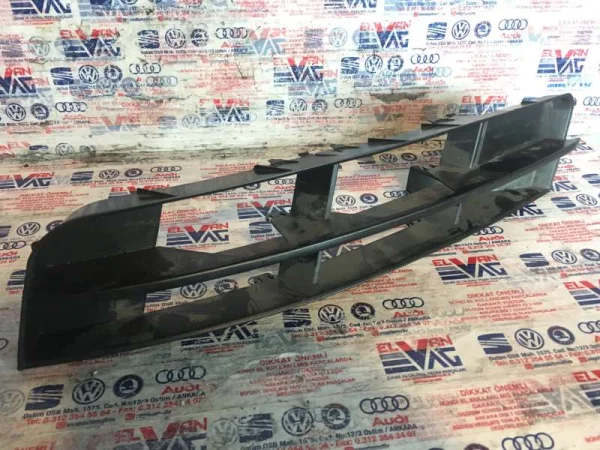 4L0807681B | Audi Q7 Sol Sis Far Çerçevesi VAG