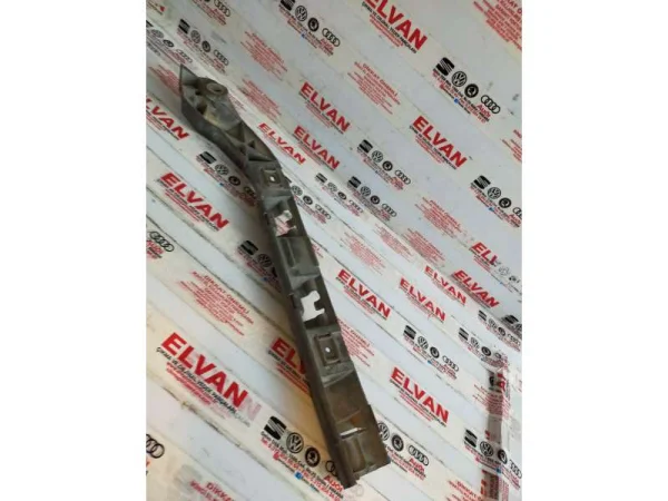 3C8807863C | VW Passat Arka Tampon Tespit Çıtası VAG