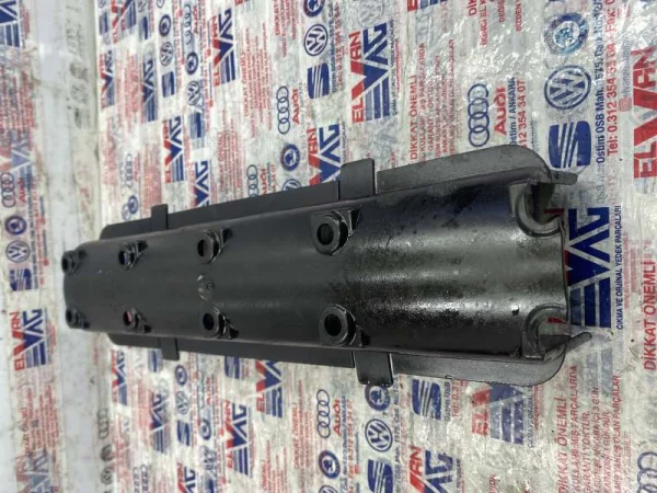 06A103544C | Karter Yağ Deflektörü VAG