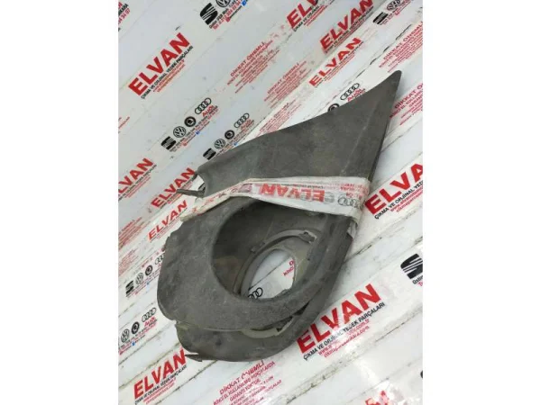 7L6853664H | VW Touareg Sisli Sağ Tampon Izgarası VAG