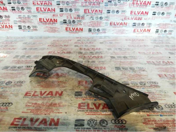 1M6807394D | Sağ Arka Tampon Bağlantı Ayağı VAG