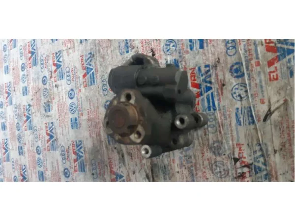7E0422154 | VW Transporter Hidrolik Direksiyon Pompası VAG