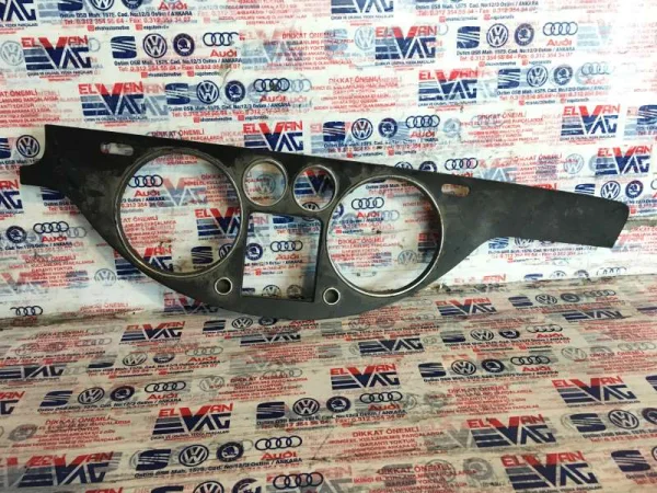 3C1858335AN | VW Passat Kilometre Çerçevesi VAG