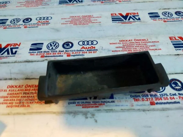 3B0857962A | VW Passat Arka Küllük VAG