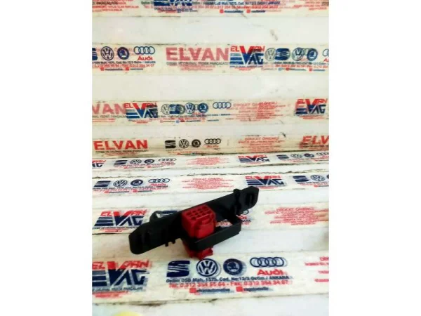 4F0937743B | Soket Konnektör | VW Transporter - Audi A3, A4, A5, A6, A7 VAG