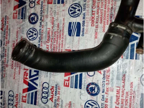 059121103A | Soğutma Suyu Hortumu | VW Phaeton, Touareg - Audi A4, A5, Q7 VAG