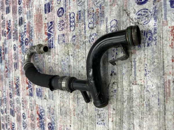 059121073G | Alt Soğutma Suyu Hortumu | VW Phaeton, Touareg - Audi A4, A5, Q7 VAG