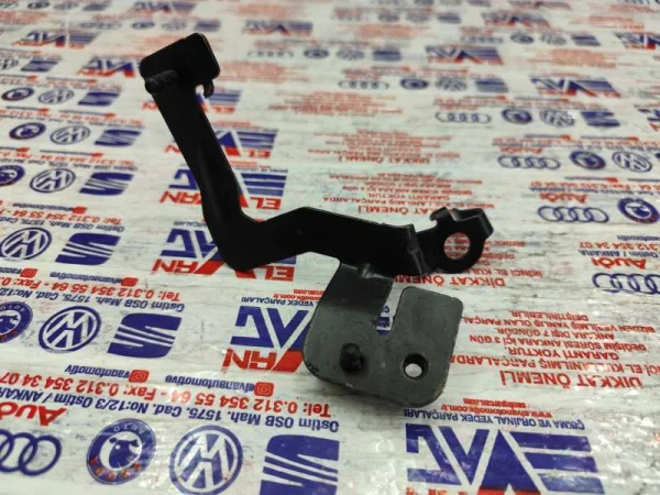 7L6820769 | Klima Boru Braketi | VW Touareg - Audi Q7 VAG
