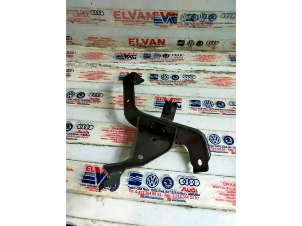 8P1863345A | Göğüs Bağlantı Demiri | Audi A3, RS 3 VAG