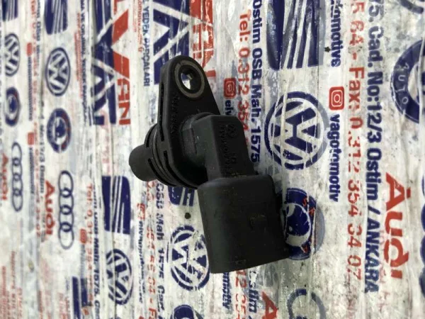 036907601E | VW Polo Eksantrik Sensörü VAG