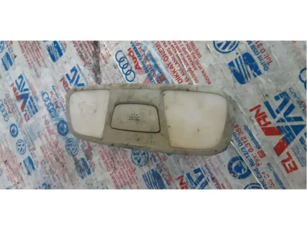 8V0947111 | Arka Tavan Lambası | Audi A1, A3, Q3, RS 3, RS Q3 VAG
