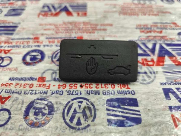 3G5867140 | VW Passat İç Bagaj Kapağı VAG