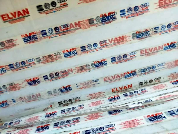 3G0837644 | Sağ Ön Kapı Üst Çıtası VAG