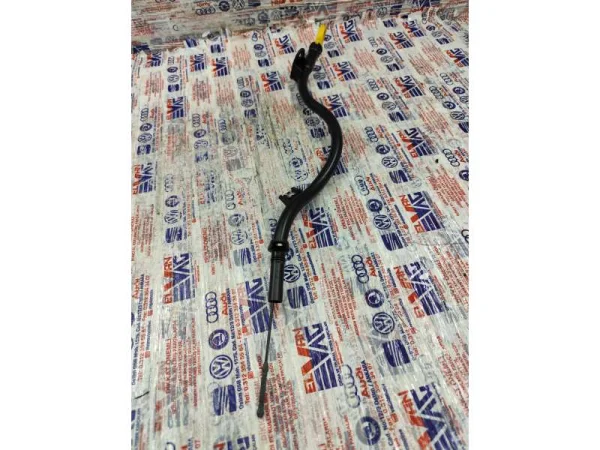 04L103634 | Yağ Ölçüm Çubuğu Borusu | VW CC, Golf - Audi A3, A4 - Seat Alhambra, Ateca VAG