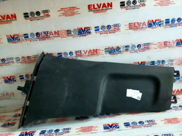 5C6867291 | VW Jetta Orta Direk Kaplaması VAG