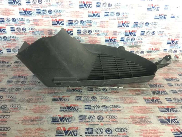 1K6867761L | VW Golf Sol Bagaj Kaplaması VAG