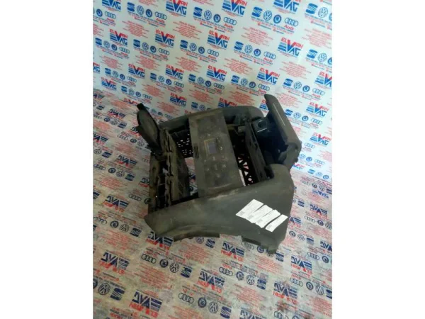 8L0863243K | Audi A3 Orta Konsol Çerçevesi VAG