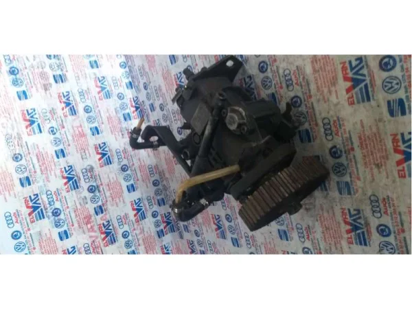 028130107Q | VW Golf Mazot Pompası VAG