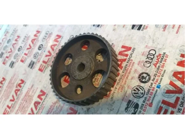 028130111C | Mazot Pompası Kasnağı | VW Golf, Jetta, Passat - Audi 80 Serisi - Seat Cordoba, Toledo VAG